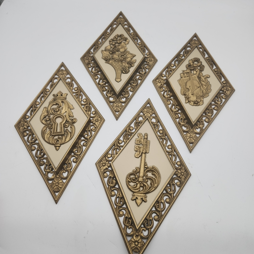 4 gold Vintage Diamond ornate Wall Plaques Dart Music key art pictures